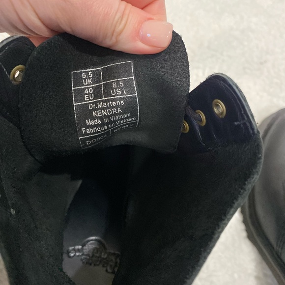 DR MARTENS KENDRA HEELED BOOT Size:8.5 - Picture 11 of 13